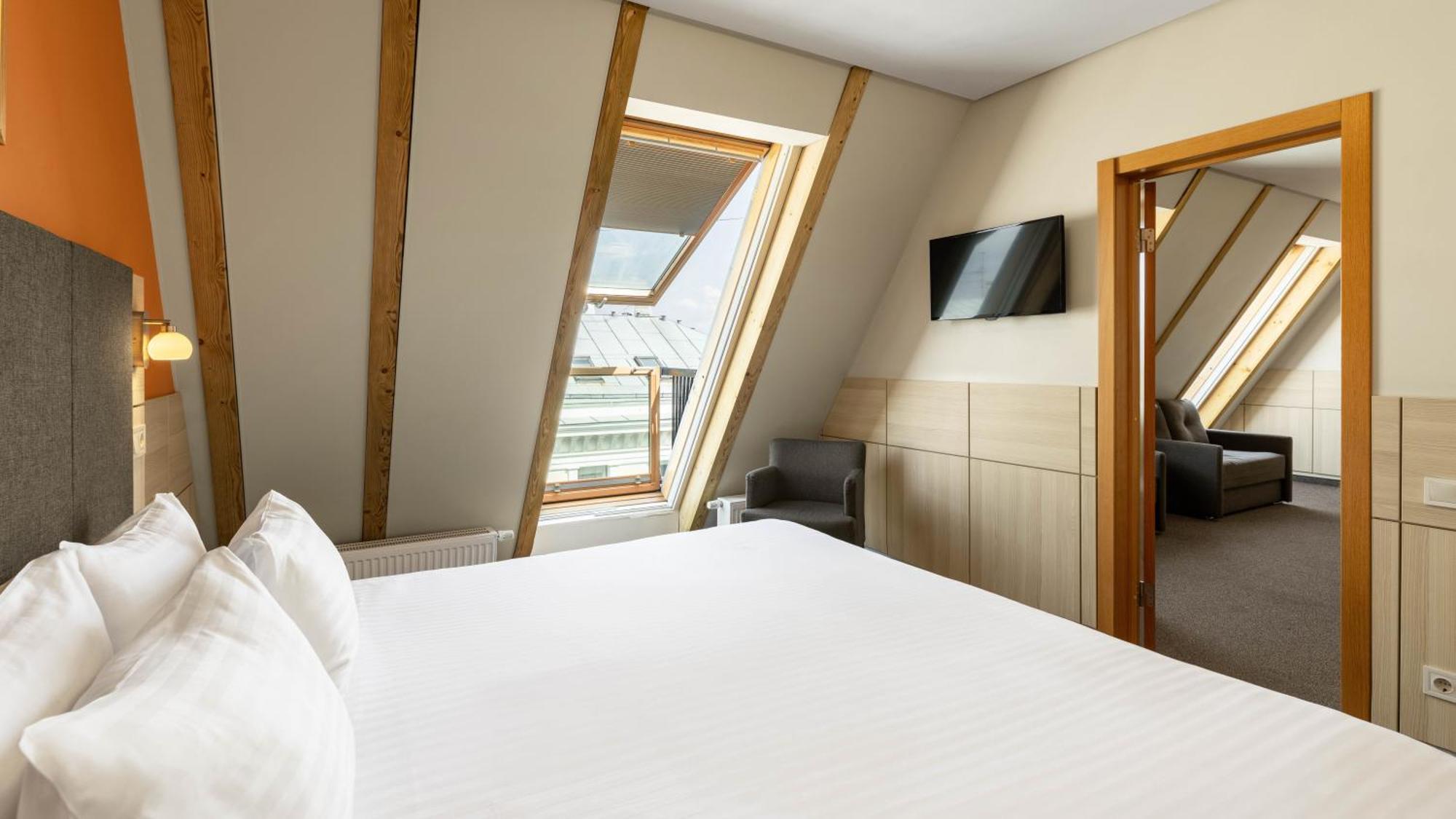 Wellton Riga Hotel & Spa Exterior photo