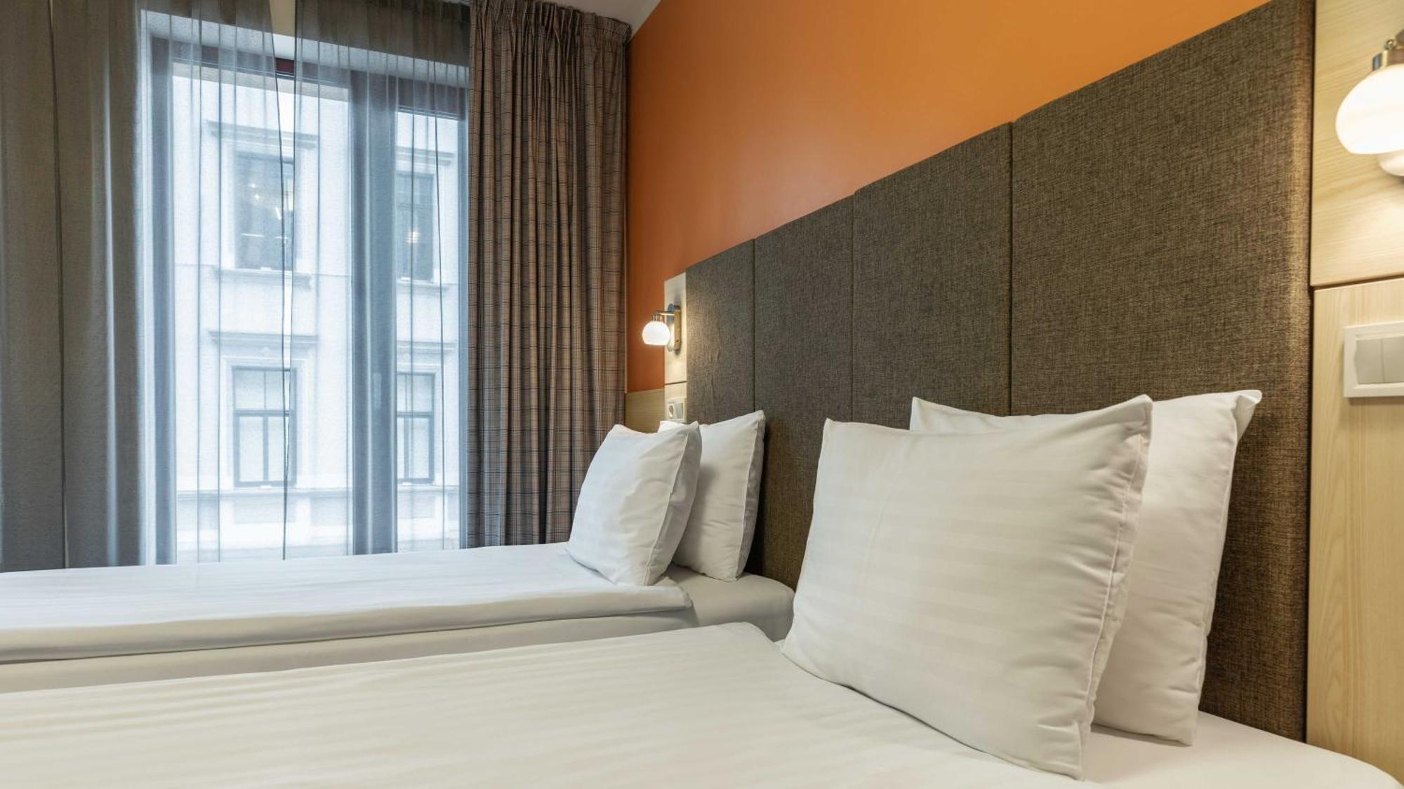 Wellton Riga Hotel & Spa Exterior photo