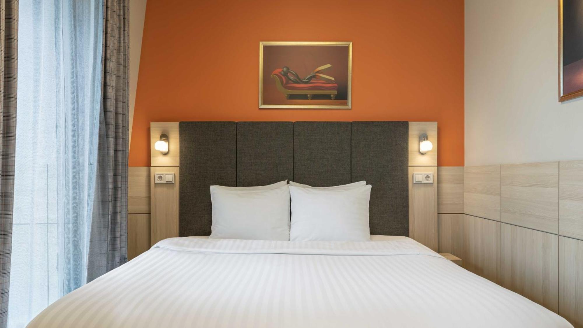 Wellton Riga Hotel & Spa Exterior photo