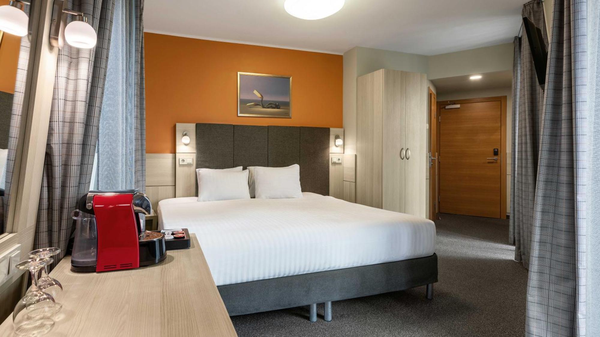 Wellton Riga Hotel & Spa Exterior photo