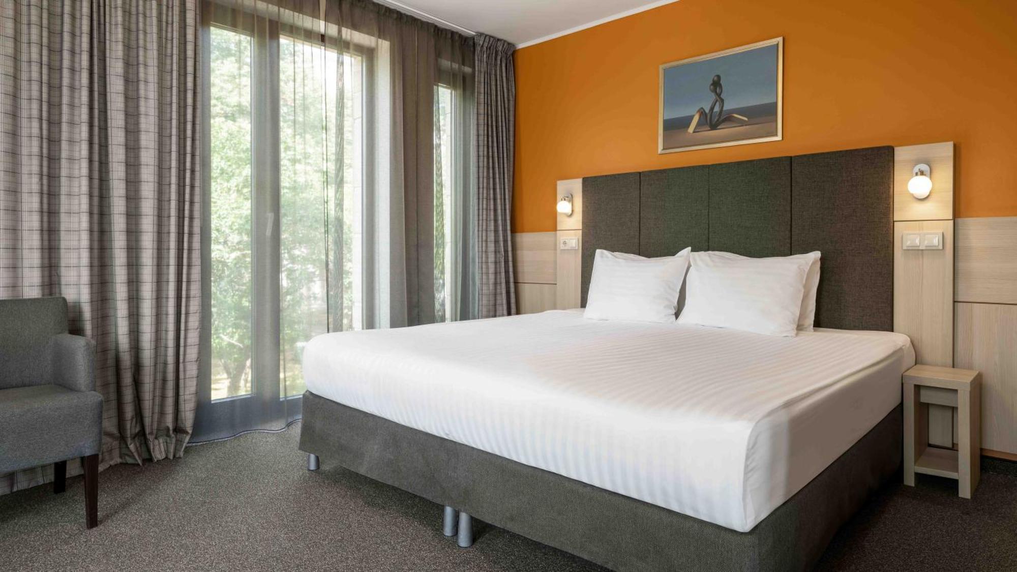 Wellton Riga Hotel & Spa Exterior photo